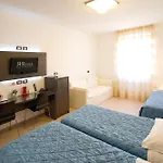 罗马酒店 酒店 3*