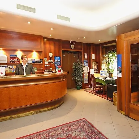 Hotel Roma