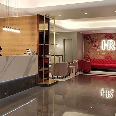 Roma Hotel 3*