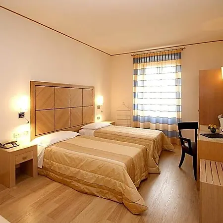 Roma 3* Trieste