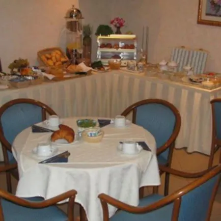 罗马酒店 3* 的里雅斯特