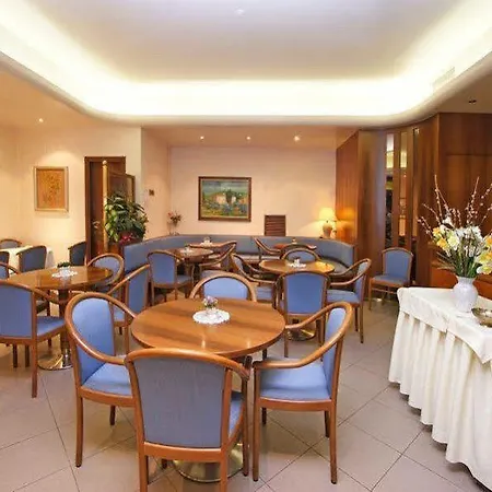 Hotel Roma